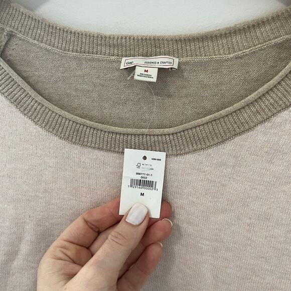 NEW Gap Cream & Tan Boyfriend Knit Sweater Size Medium - Picture 2 of 5